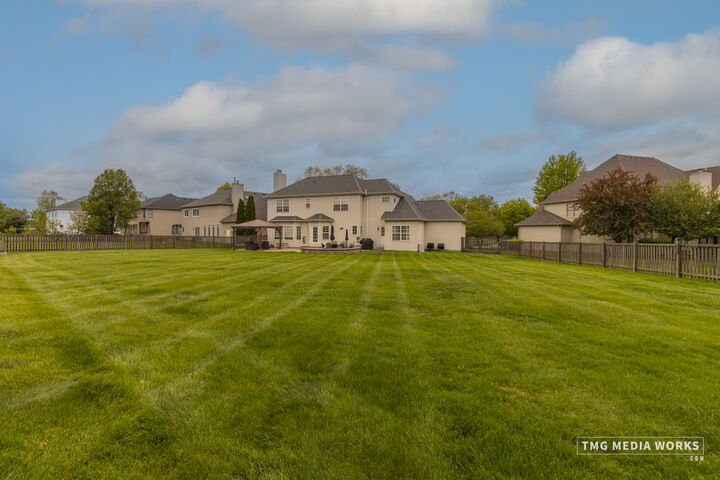 Property Photo:  5624 Bergamot Court  IL 60564 
