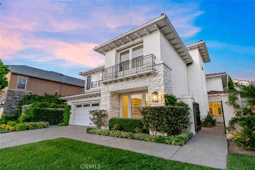 Property Photo:  14 Pavona  CA 92657 