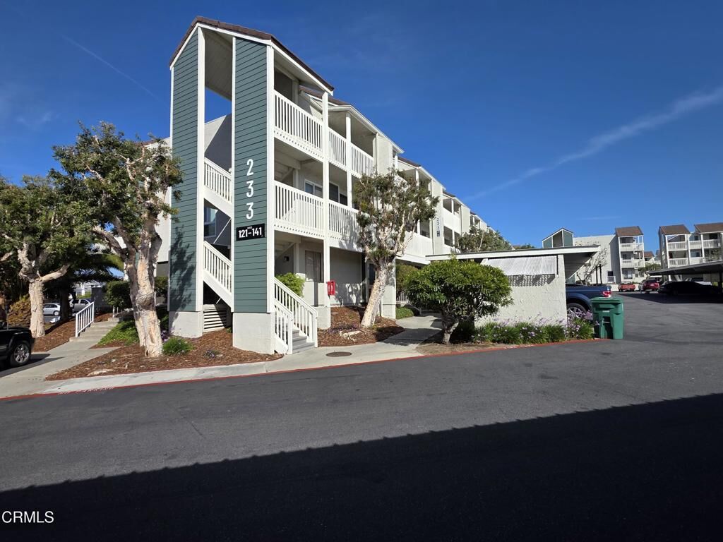 Property Photo:  233 S Ventura Road S 123  CA 93041 