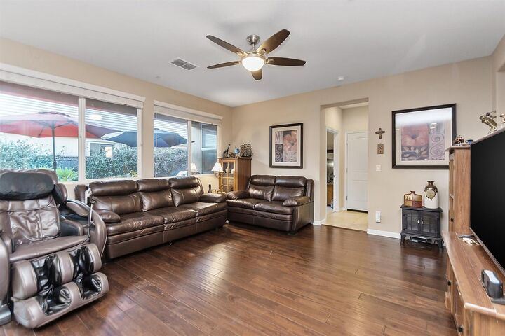 Property Photo:  9710 Dartwell Way  CA 95829 