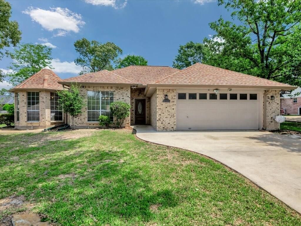 Property Photo:  907 Willow Oak  TX 75941 