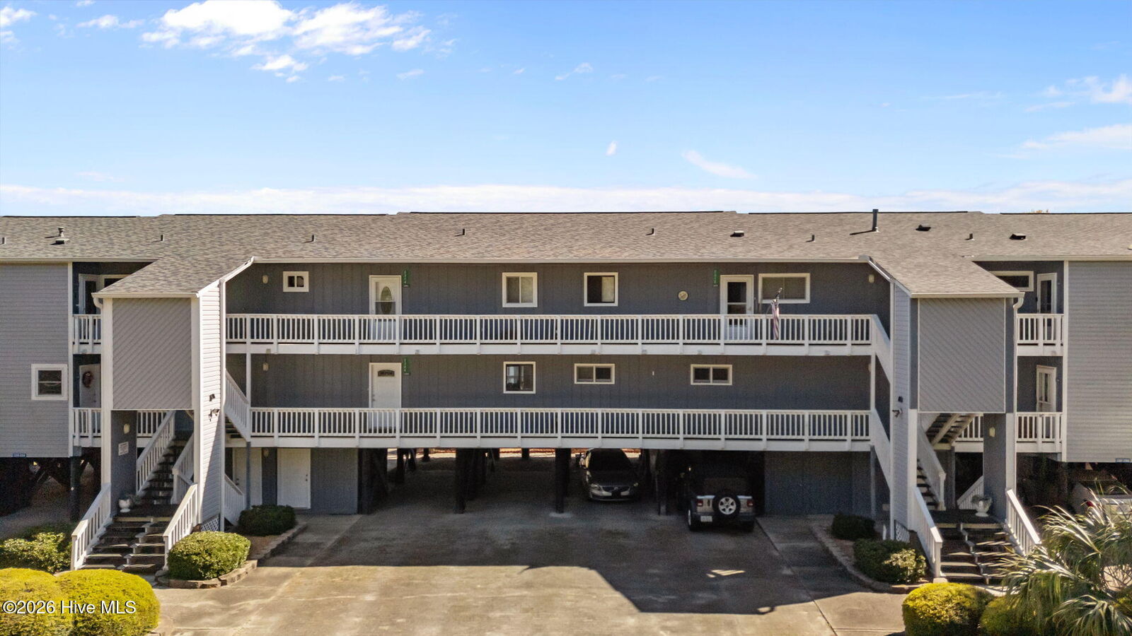 Property Photo:  