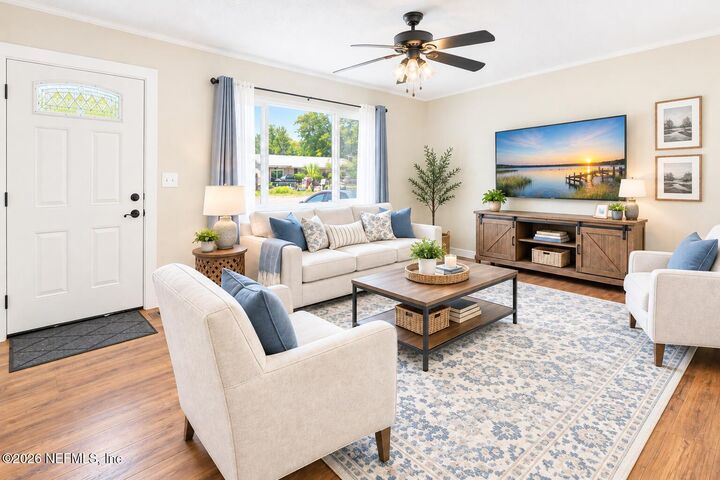 Property Photo: 100 N Highland Avenue FL 32043