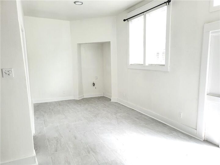 Property Photo:  1101 Third Street  LA 70130 