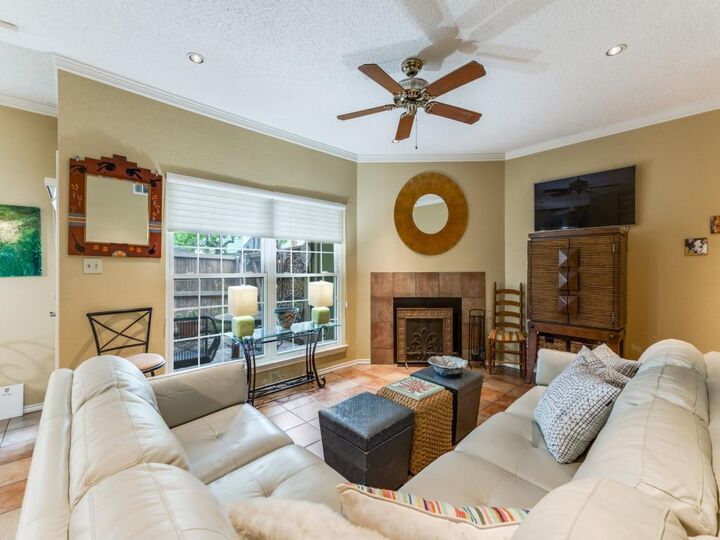 Property Photo:  7151 Gaston Avenue 401  TX 75214 