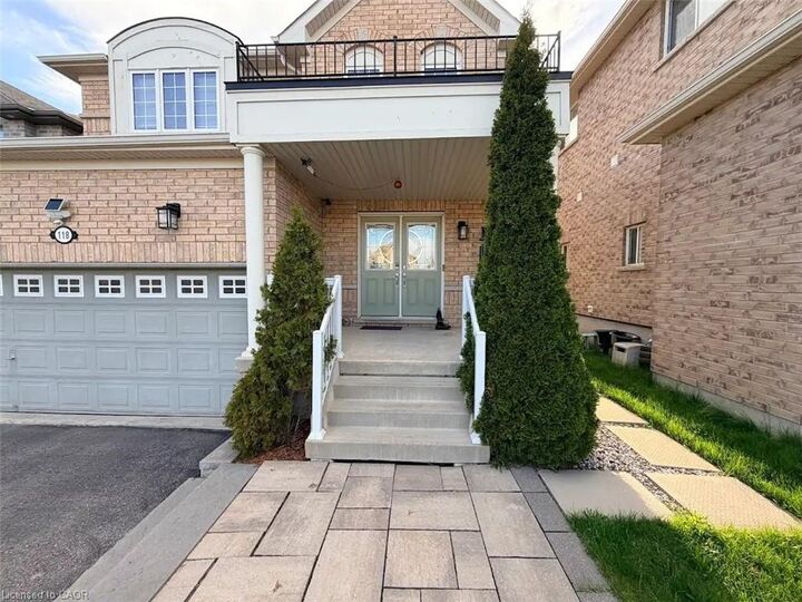 Property Photo: 118 Thomas Avenue ON N3S 7V4