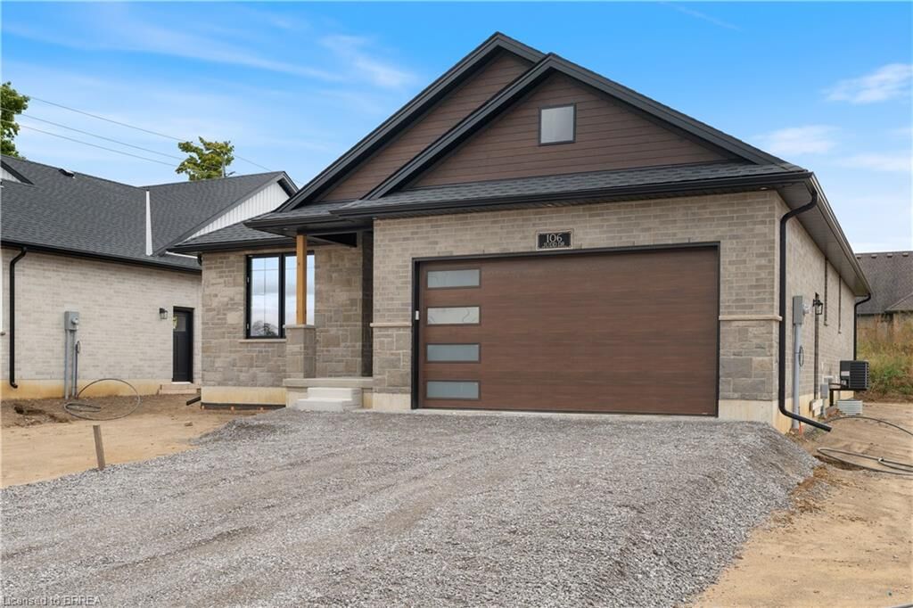 Property Photo: 107 Judd Drive ON N3Y 4Y8