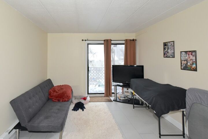 Property Photo:  126 Beaver Street 44  MA 01702 