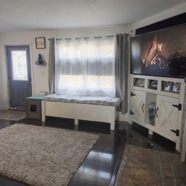 Property Photo: 5015 8 Avenue AB T7E 1K6