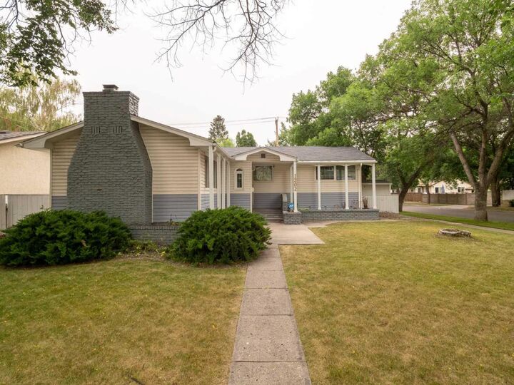 Property Photo: 1202 13 Street S AB T1K 1S9