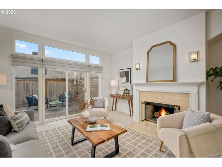 Property Photo:  2341 NW Overton St  OR 97210 