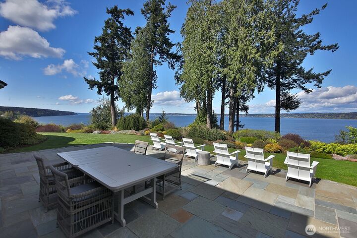 Property Photo:  5021  Saratoga Road  WA 98260 