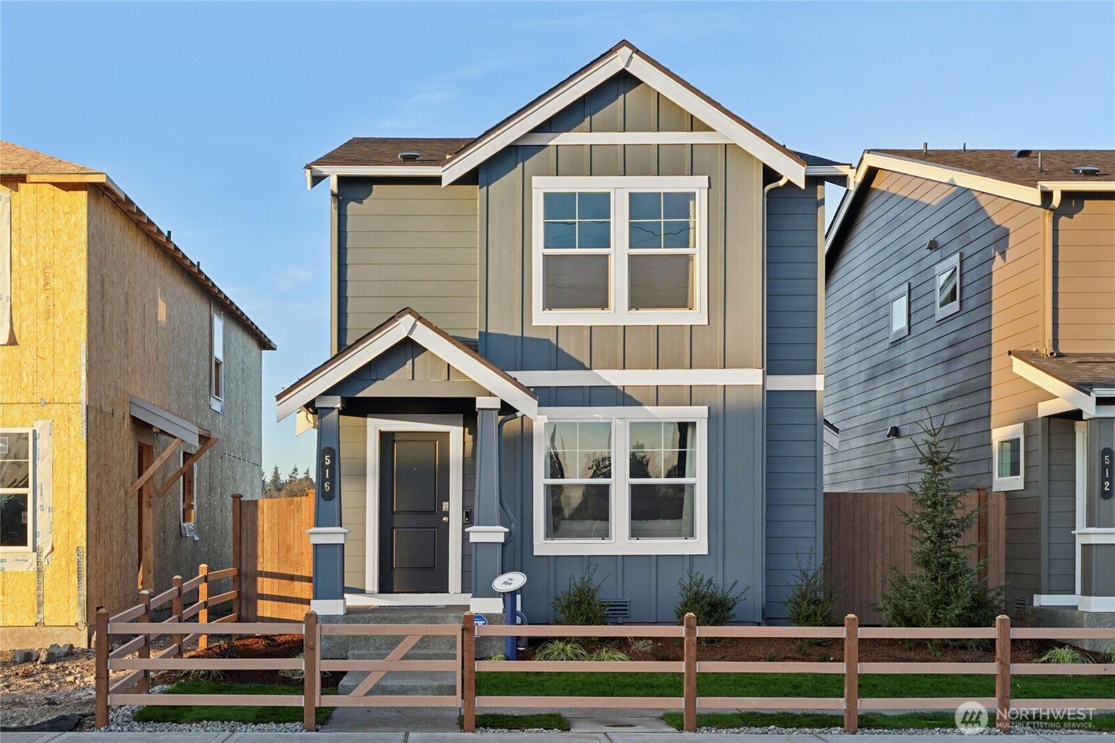 Property Photo:  16207  204th Avenue E 1153  WA 98391 