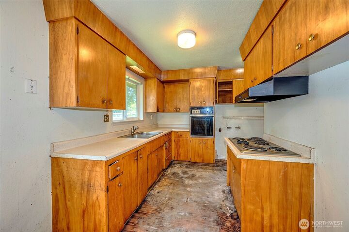 Property Photo:  504  26th Street SE  WA 98002 