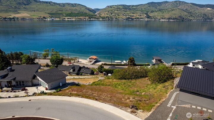 Property Photo:  209  Apple Avenue  WA 98816 
