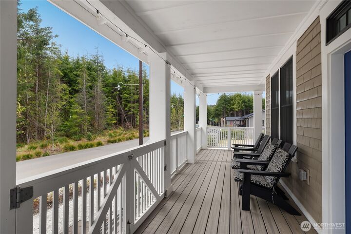 Property Photo:  421 E Compass Street  WA 98571 