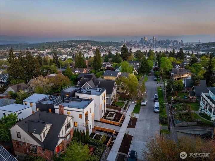 Property Photo:  4122 B  Burke Avenue N  WA 98103 