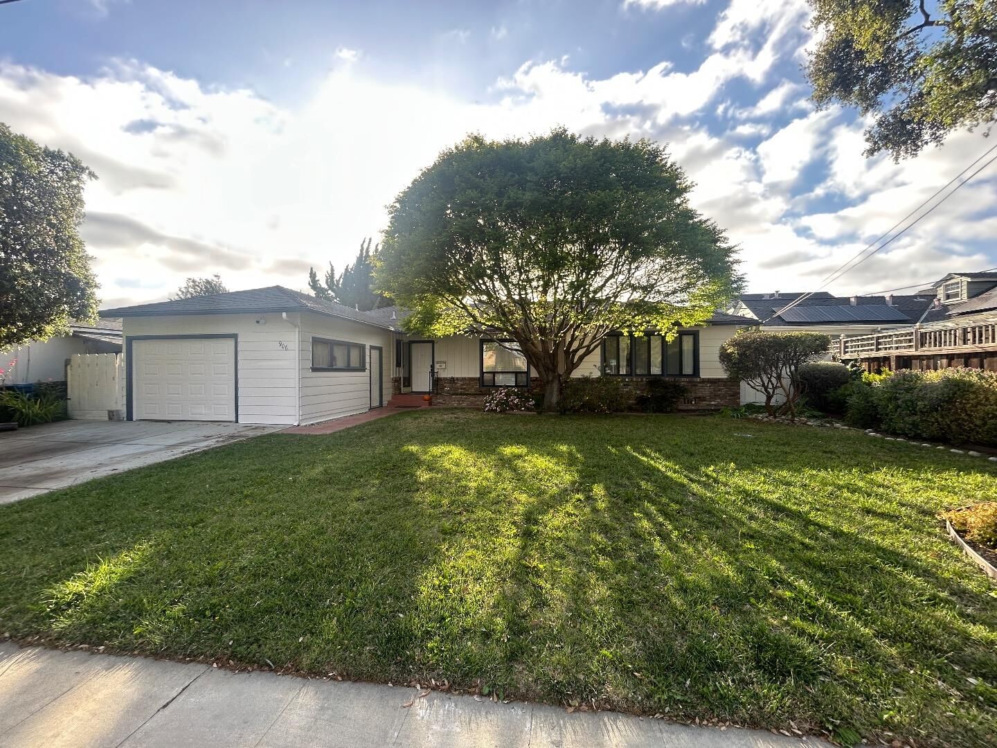 Property Photo: 906 Bautista Drive CA 93901