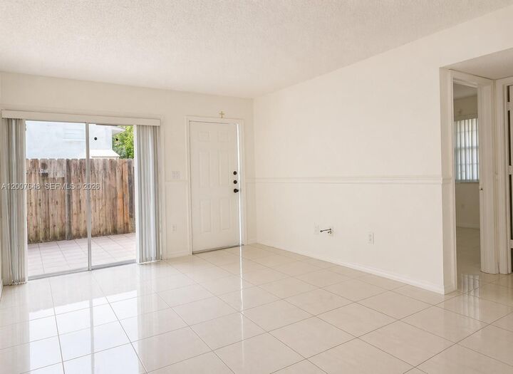 Property Photo:  15400 SW 81st Cir Ln 1011  FL 33193 