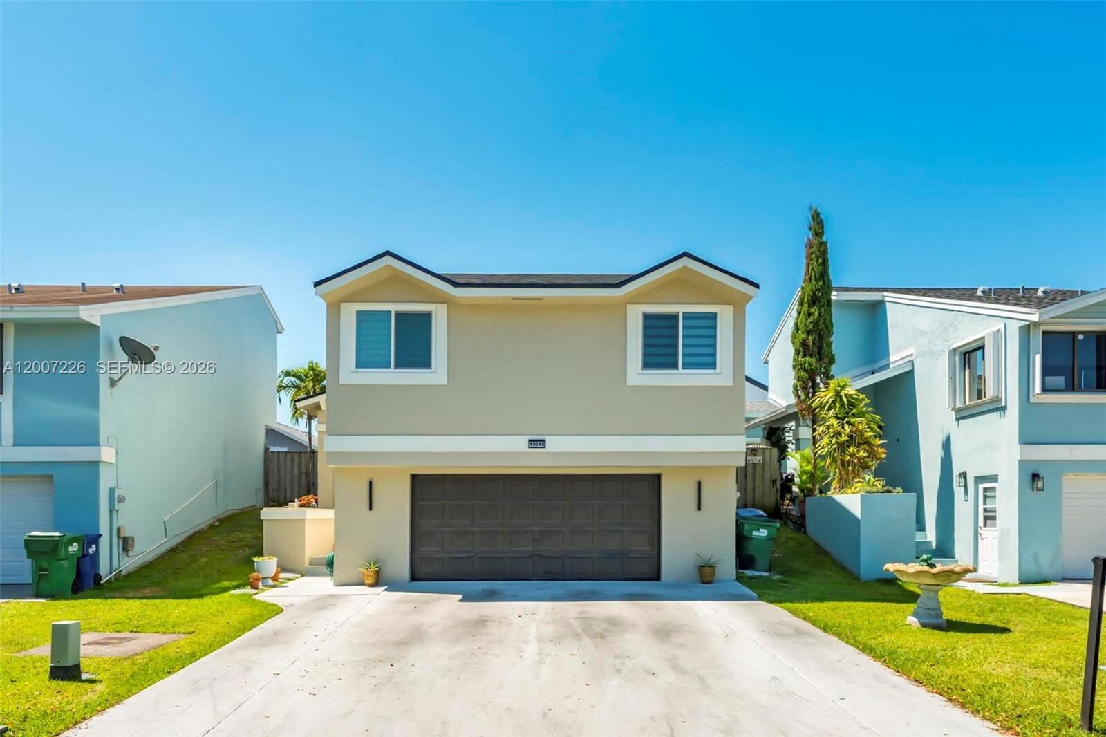 Property Photo:  10048 SW 221st St  FL 33190 