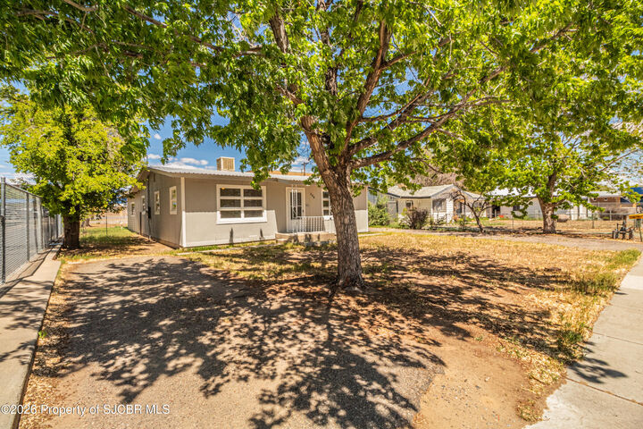Property Photo:  208 E Pine Avenue  NM 87413 