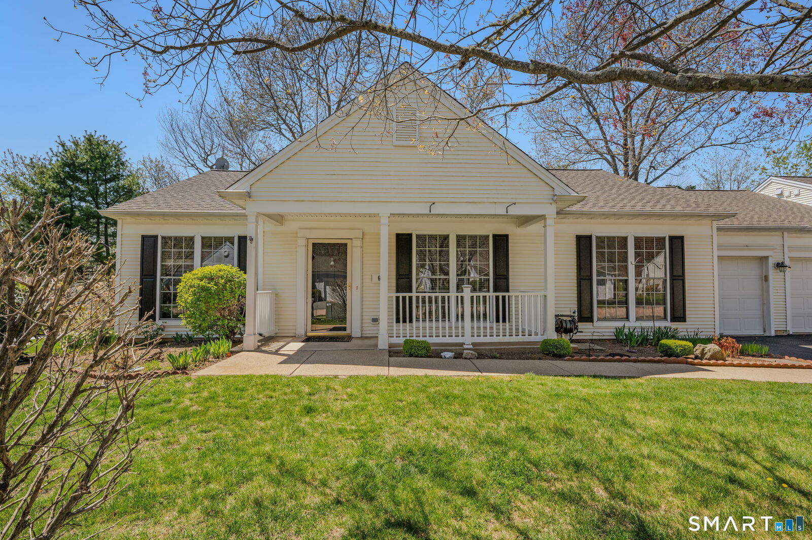 Property Photo:  6 Cypress Way  CT 06385 