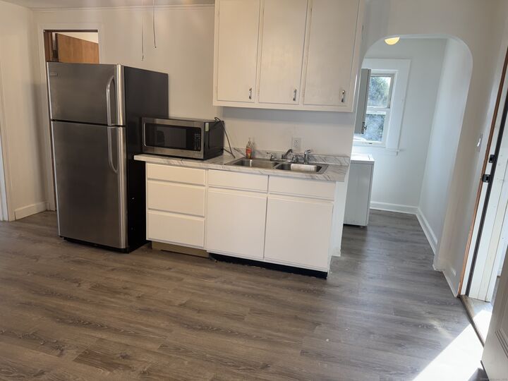 Property Photo:  69 Smith Street 2  CT 06053 