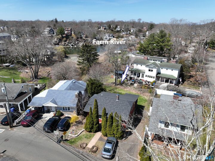 Property Photo:  322 Clark Avenue  CT 06405 