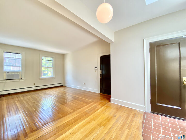 Property Photo:  165 Fountain Street A4  CT 06515 