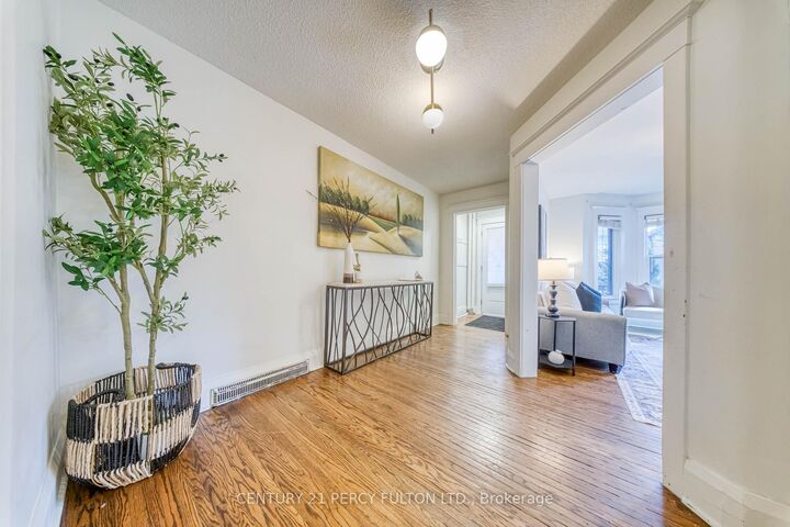 Property Photo:  10 Redwood Avenue  ON M4L 2S6 
