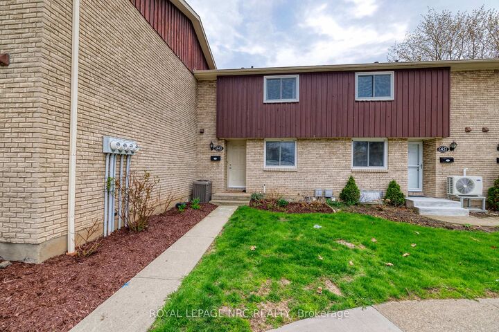 Property Photo: 50 Lakeshore Rd Unit 44 Road ON L2N 6P8