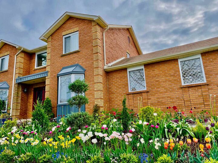 Property Photo: 1689 Major Oaks Road ON L1X 1X1