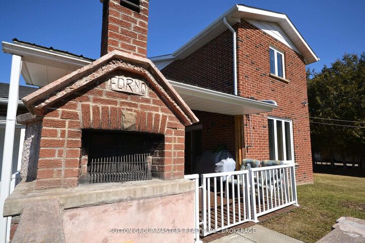 Property Photo: 245 Arnold Street ON K7M 3M4