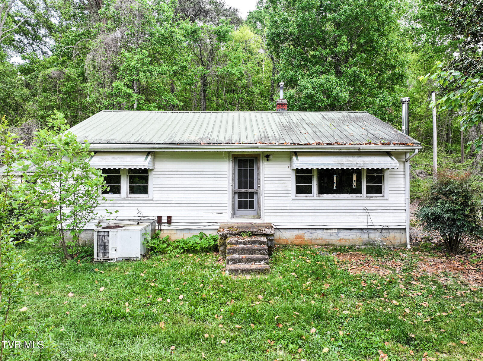 Property Photo: 235 House Road TN 37743