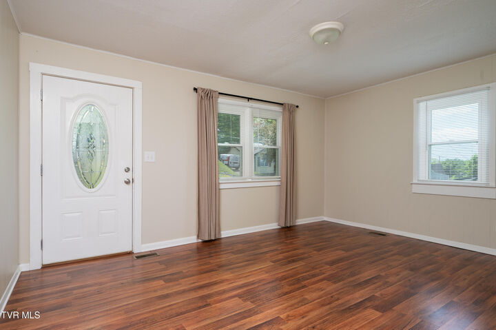 Property Photo:  2209 Locust Street  TN 37664 
