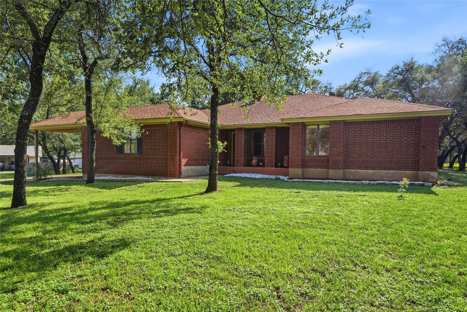 Property Photo:  203 Shoal Drive  TX 78633 