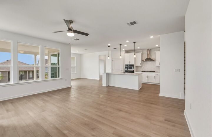 Property Photo: 106 Pelham Street TX 78633