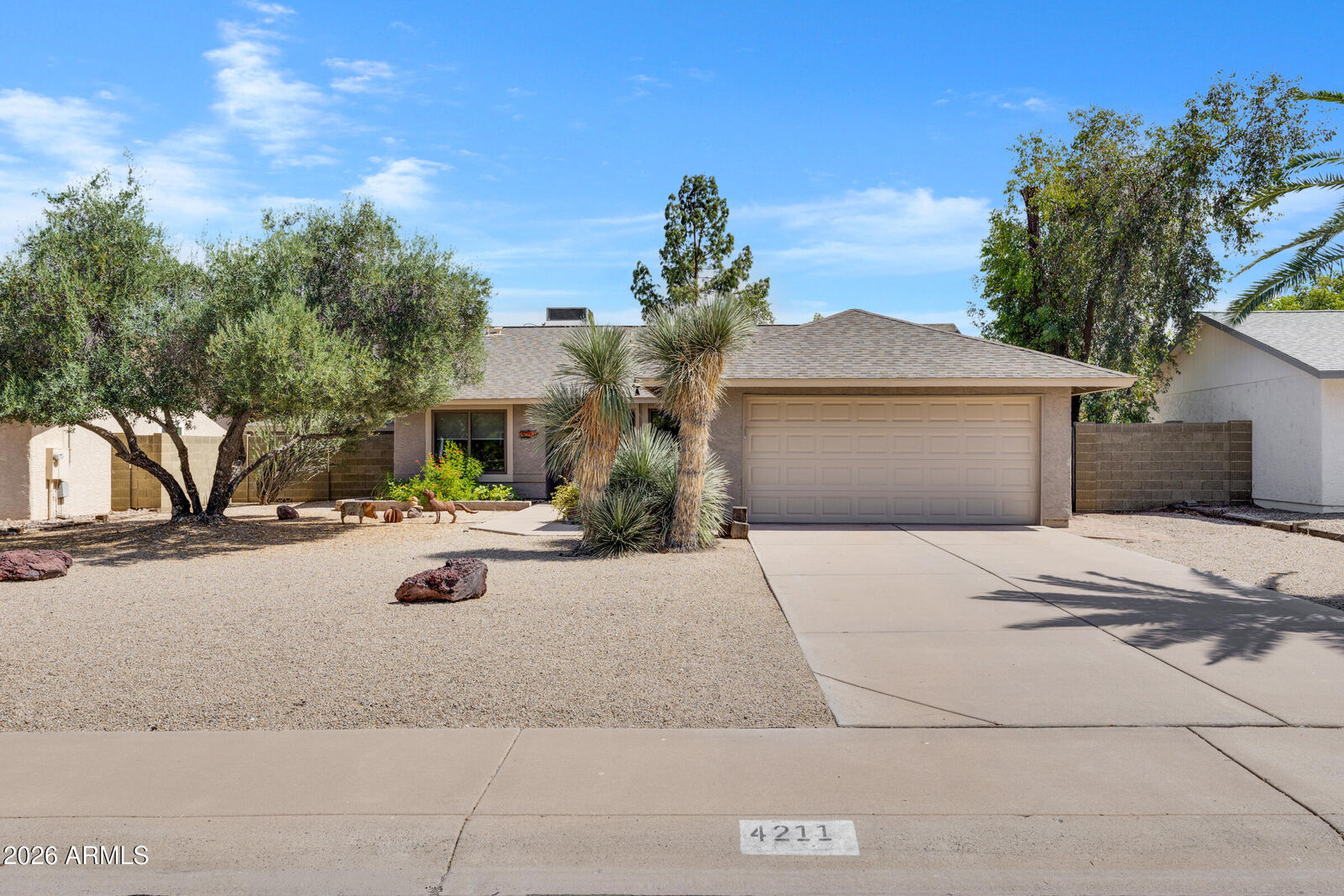 Property Photo: 4211 E Ahwatukee Drive AZ 85044