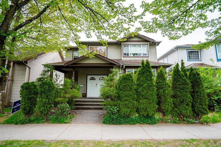 Property Photo:  11861 240 Street  BC V4R 1M7 