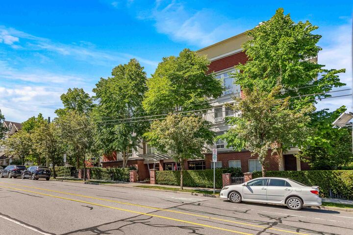 Property Photo: 12283 224 Street 108 BC V2X 8Z3