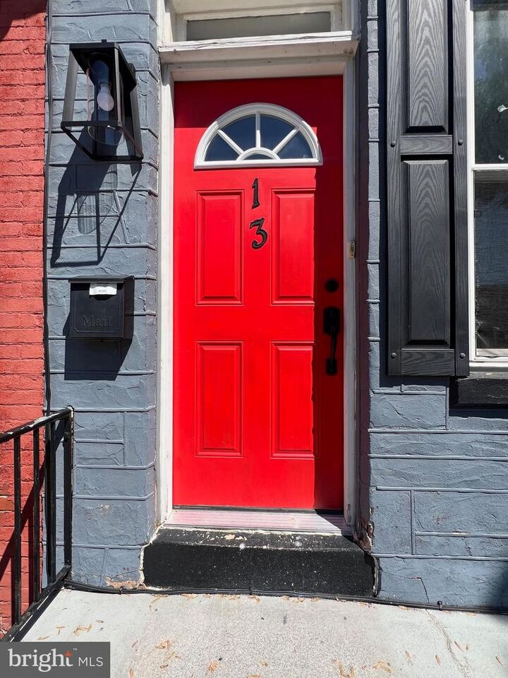 Property Photo:  13 W New Street  PA 17603 