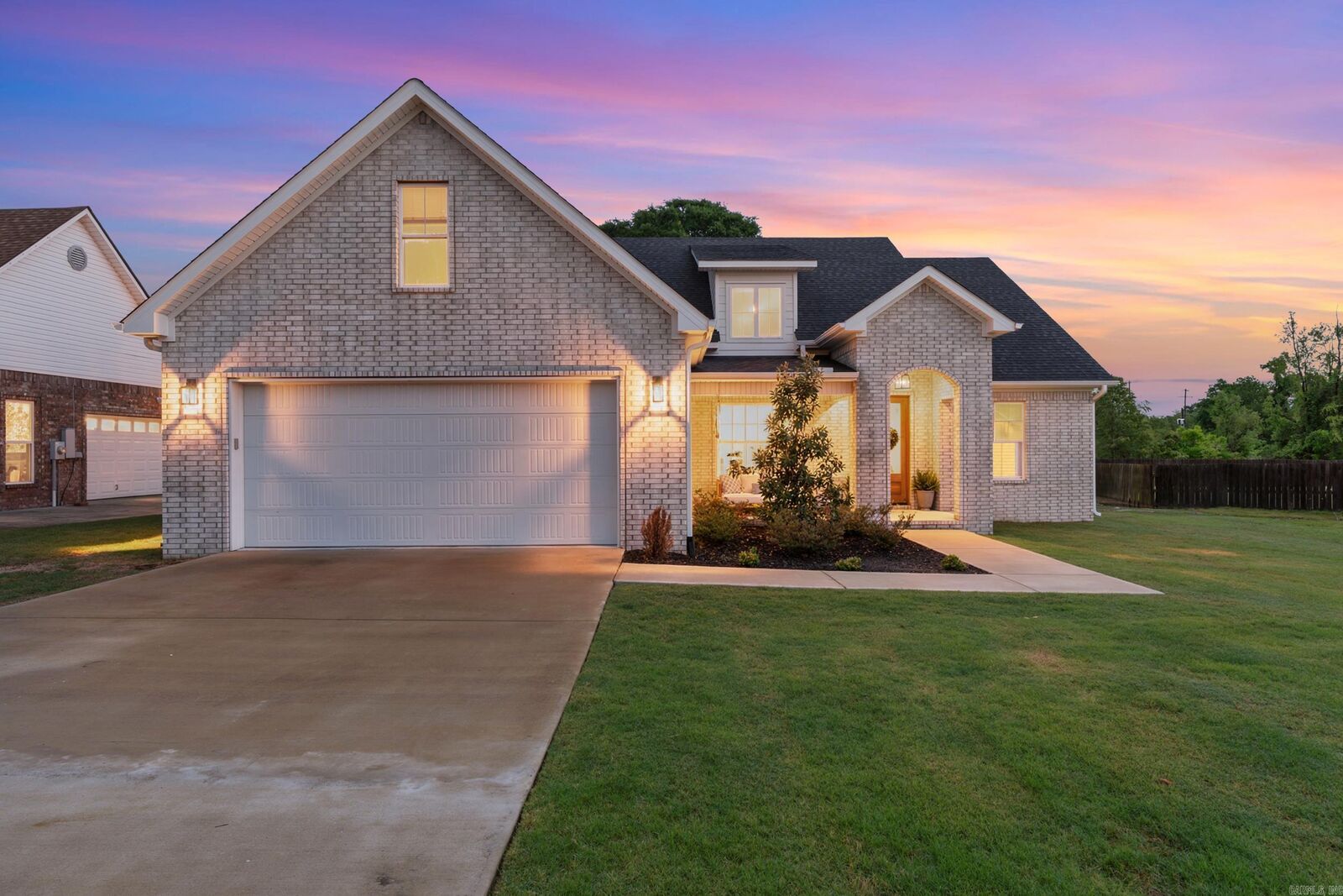 Property Photo:  11 River Circle  AR 72106 