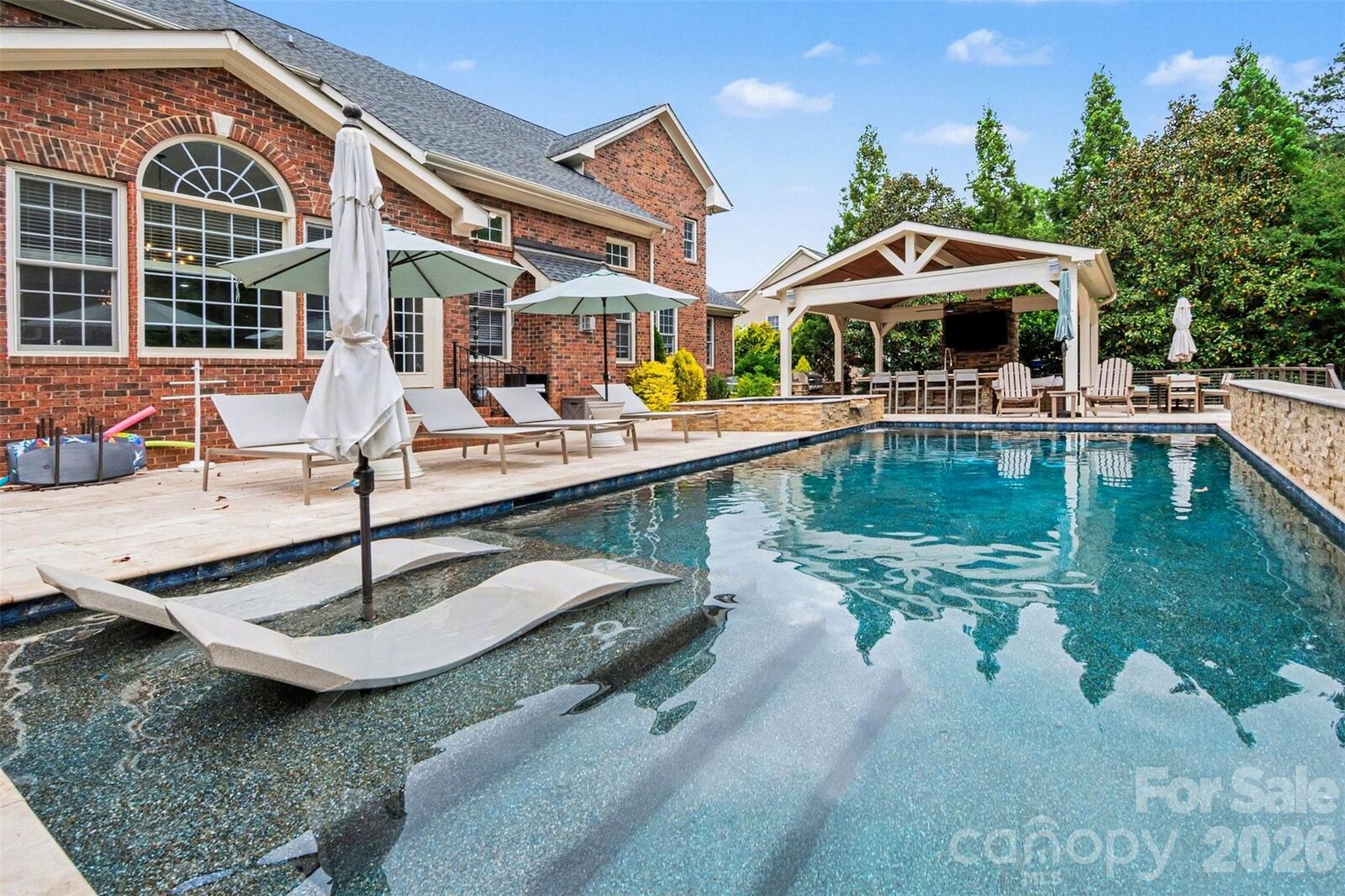 Property Photo: 1022 Lake Forest Drive NC 28104