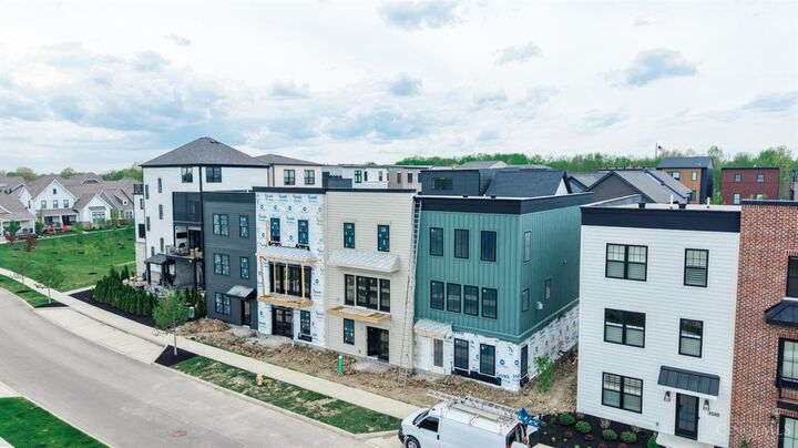 Property Photo:  4236 Parkview Drive  OH 45242 