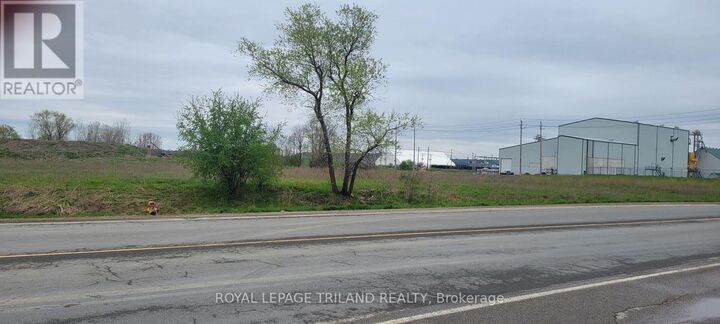 Property Photo:  265 East Edward Street  ON N5P 4A9 