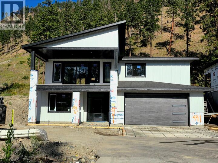 Property Photo: 491 Clifton Road North BC V1V 1H1