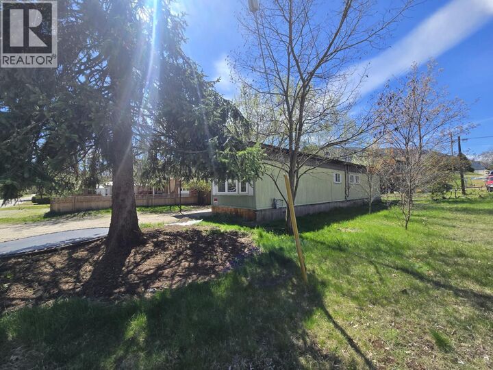 Property Photo: 300 3rd Avenue BC V1N 2A6