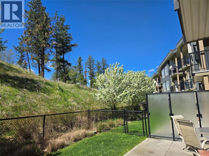 Property Photo:  935 Academy Way 118  BC V1V 3A9 