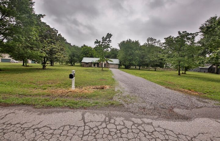 Property Photo:  92 Cypress Street  AR 72376 
