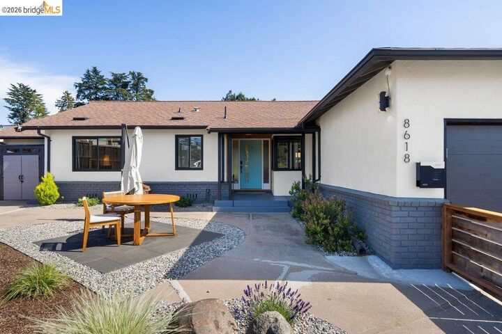 Property Photo:  8618 Edgehill Court  CA 94530 